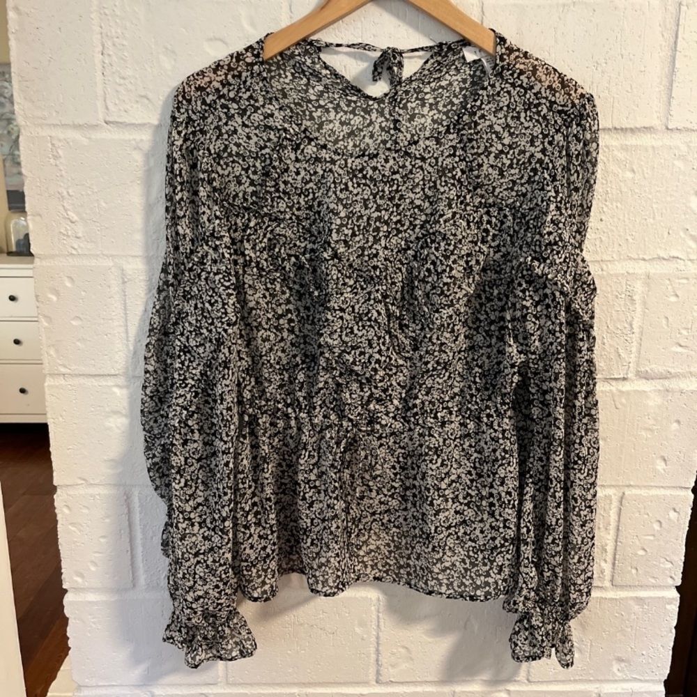 Top shop blouse size 8‎